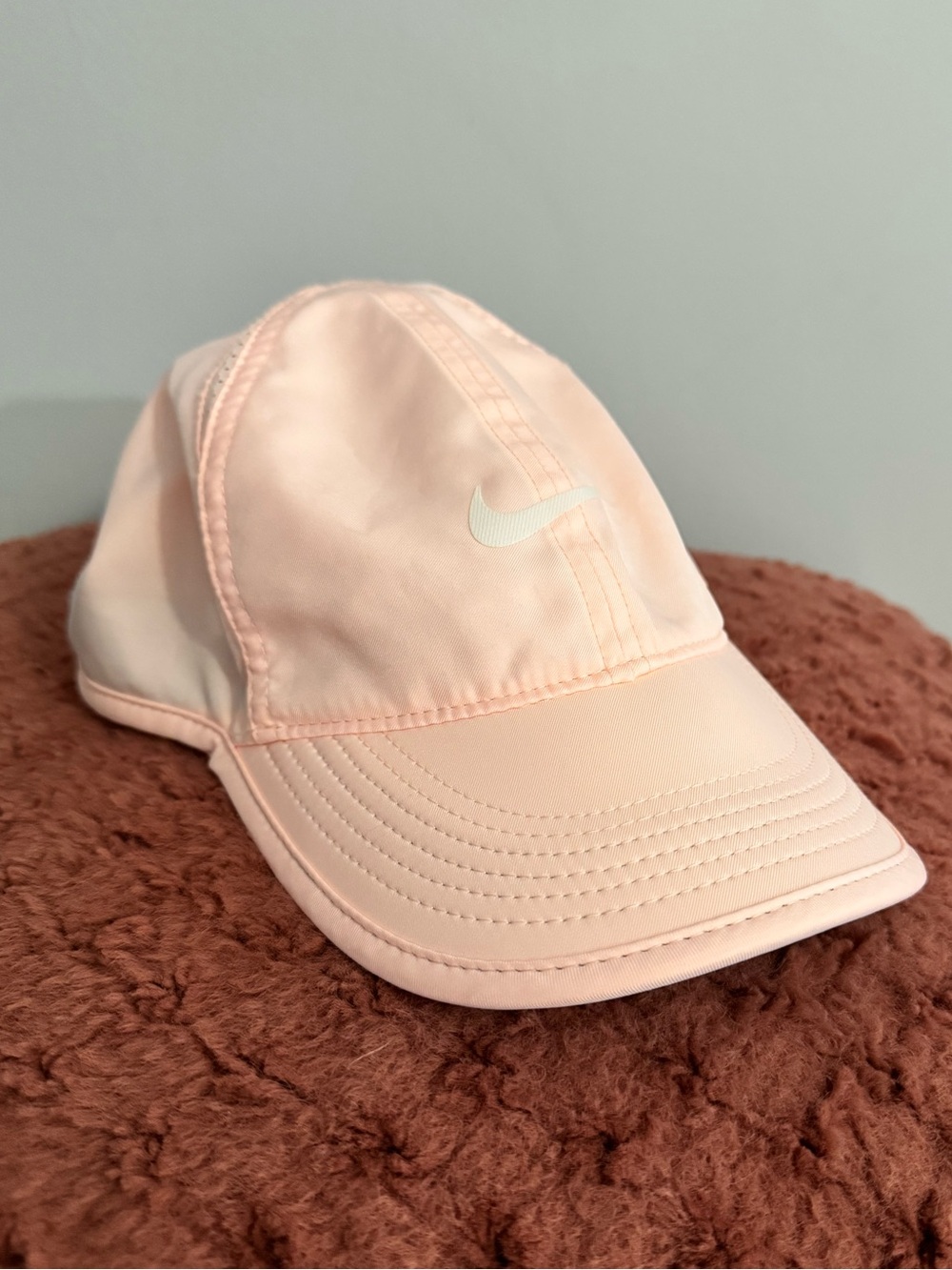 Nike Dri-FIT Featherlight Light Pink Tennis Running Cap Vented Adjustable Hat